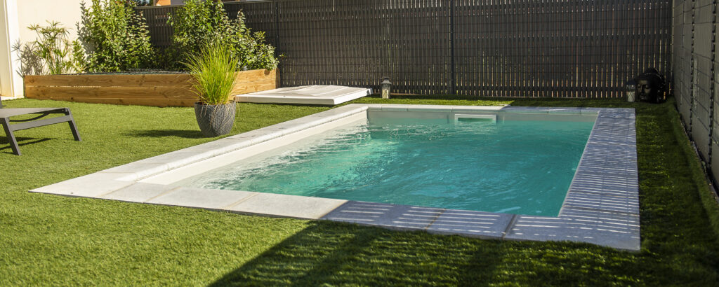 Piscine coque Besancon